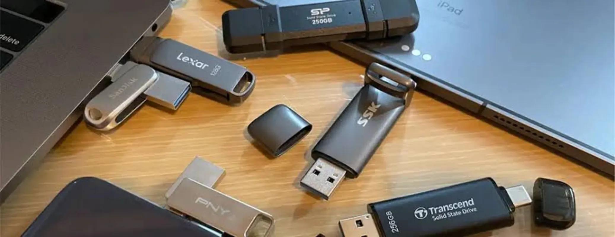 بررسی انواع حافظه های جانبی؛ انتخاب بهترین فلش و هارد
